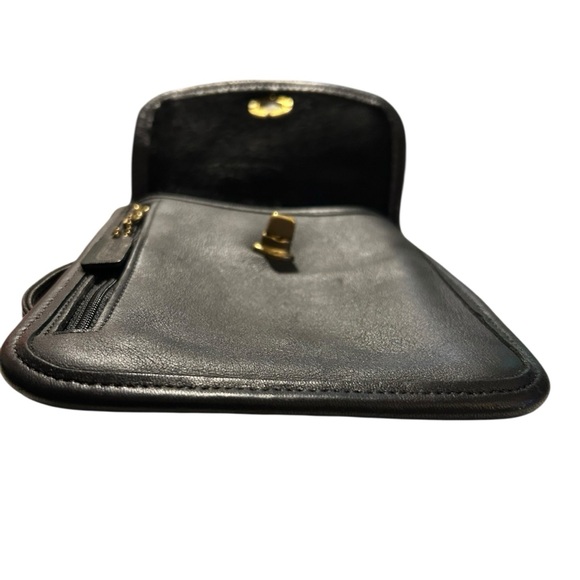 Vintage Coach Tourist Pouch Passport Hipster Crossbody #6908 – Black Leather - Picture 6 of 11